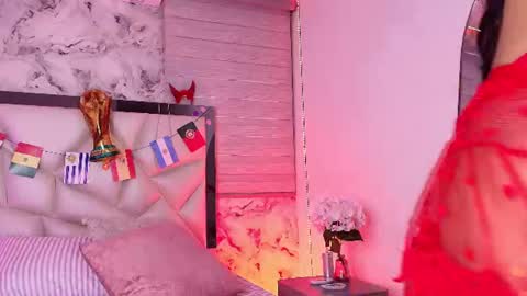 Snapshot of lili_jhonson chatting on 07/12/26, 11:56 Lily online show from 07/12/26, 11:56
