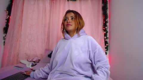 lili Matheus69 online show from 12/15/24, 06:59