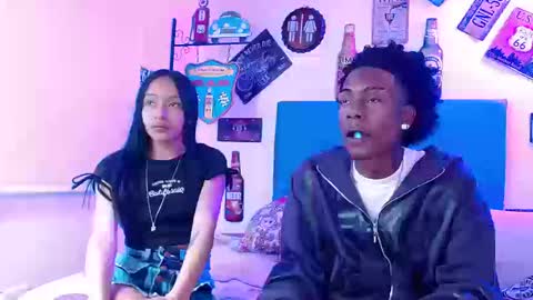 lili_roussi online show from 09/19/25, 11:49