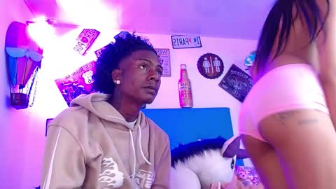 lili_roussi online show from 09/24/25, 01:53