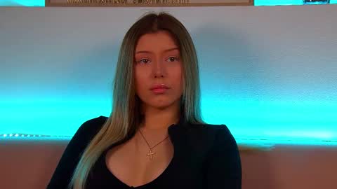 Snapshot of liliabianca chatting on 02/11/25, 09:42 Mia online show from 02/11/25, 09:42