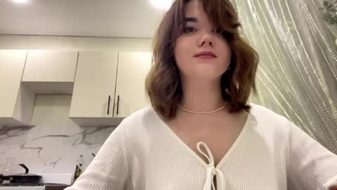 Lilia online show from 04/22/26, 06:42