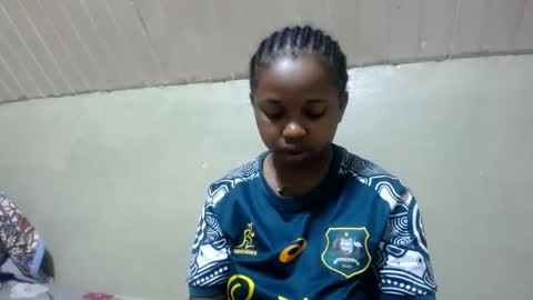 Snapshot of liliahsexie chatting on 06/02/26, 02:35 liliah online show from 06/02/26, 02:35
