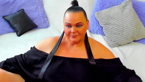 Snapshot of lilian_biegert chatting on 05/12/26, 09:28 Lili online show from 05/12/26, 09:28