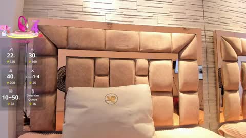 Snapshot of lilian_starfire chatting on 09/24/25, 07:50 LILIAN online show from 09/24/25, 07:50