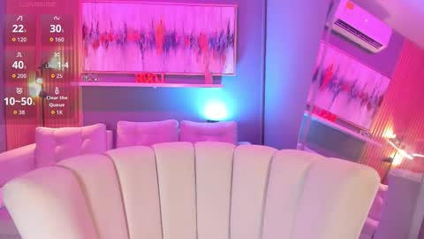 holis soy lily chang no olvides el pulgar arriba es muy importante para mi 3 independent model online show from 01/31/26, 08:07