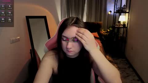 Snapshot of lilian_wood chatting on 02/20/26, 05:37 Kate online show from 02/20/26, 05:37