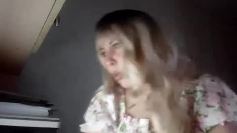 Snapshot of liliana_charm chatting on 07/15/26, 06:57 Liliana online show from 07/15/26, 06:57