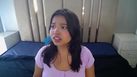 Snapshot of liliana_pink chatting on 02/26/26, 01:59 liliana online show from 02/26/26, 01:59