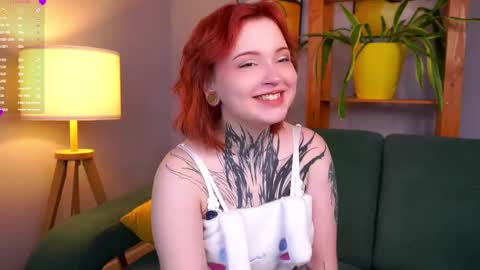 Snapshot of lilianadao chatting on 10/13/25, 01:22 Anika online show from 10/13/25, 01:22