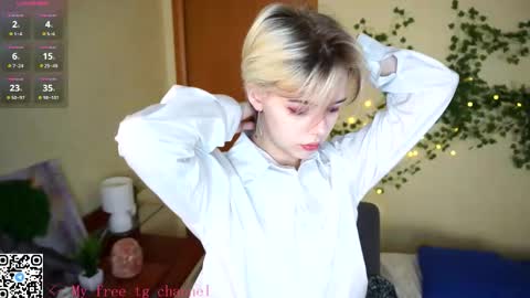 Lilian online show from 12/16/25, 08:19