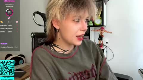 Lilian online show from 04/22/26, 07:33