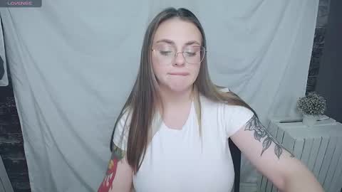 Lilia online show from 01/25/25, 02:15