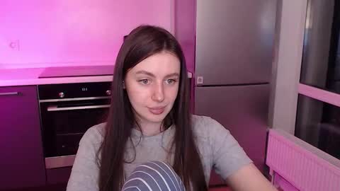 Lilu online show from 03/24/26, 12:04