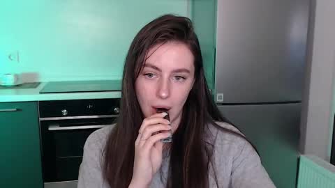 Lilu online show from 04/20/26, 11:06