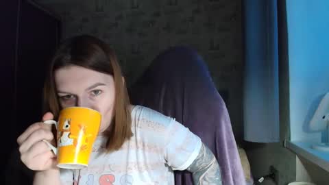 liliawoolf online show from 11/16/25, 05:35