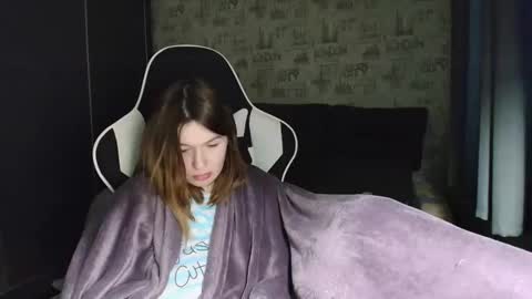 liliawoolf online show from 12/01/25, 12:32