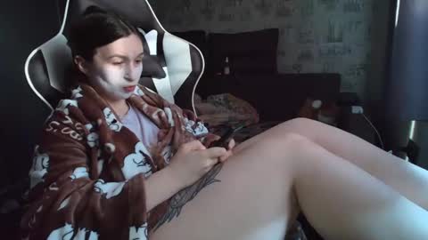 liliawoolf online show from 02/10/26, 06:50