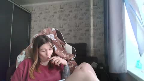 liliawoolf online show from 04/19/26, 05:07