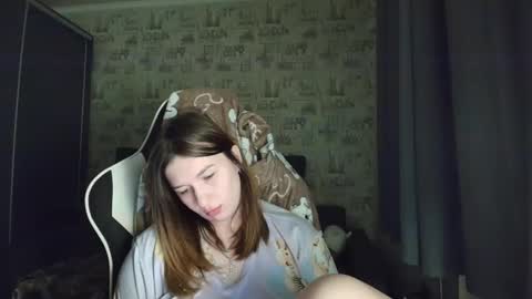 liliawoolf online show from 04/19/26, 05:12