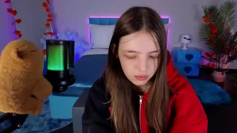 Lili Bakery online show from 11/07/25, 04:01