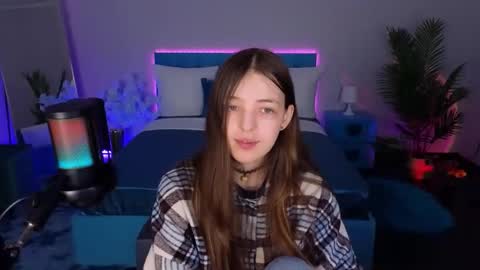 Lili Bakery online show from 12/19/25, 02:40