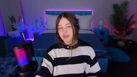 Lili Bakery online show from 12/23/25, 01:58