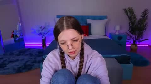 Lili Bakery online show from 05/25/26, 02:17