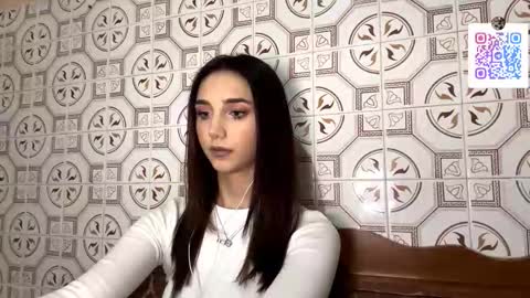 Lina online show from 11/27/25, 10:12