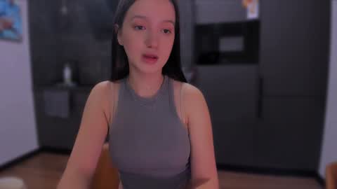 Snapshot of lililaluna chatting on 12/15/24, 05:53             ...  online show from 12/15/24, 05:53