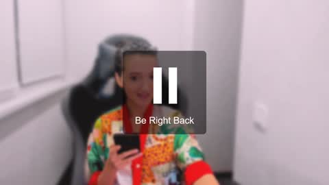 Snapshot of lililaluna chatting on 01/27/25, 02:24             ...  online show from 01/27/25, 02:24