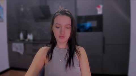 Snapshot of lililaluna chatting on 02/12/25, 07:45             ...  online show from 02/12/25, 07:45