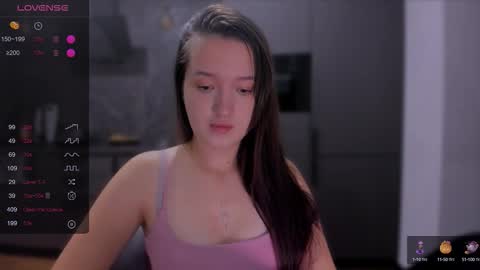 Snapshot of lililaluna chatting on 10/16/25, 06:53             ...  online show from 10/16/25, 06:53