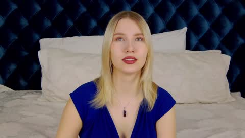 Snapshot of lililinn chatting on 01/18/25, 04:48 LiliLinn online show from 01/18/25, 04:48