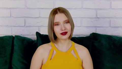 Snapshot of lililinn chatting on 01/25/25, 11:34 LiliLinn online show from 01/25/25, 11:34