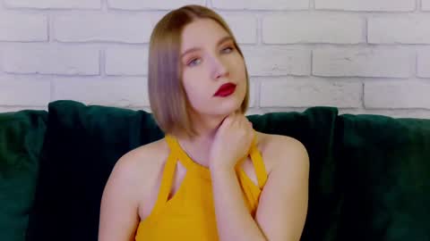 Snapshot of lililinn chatting on 01/29/25, 05:09 LiliLinn online show from 01/29/25, 05:09