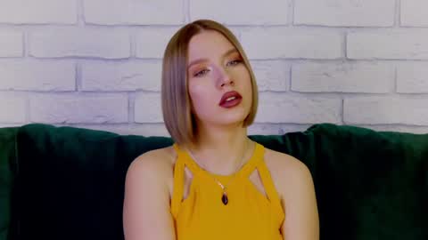 Snapshot of lililinn chatting on 01/29/25, 08:18 LiliLinn online show from 01/29/25, 08:18