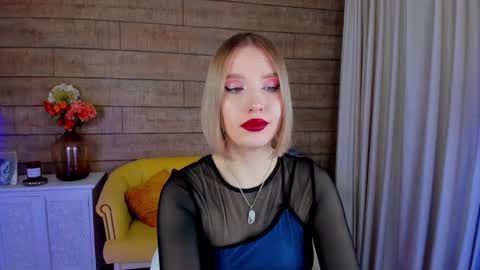 Snapshot of lililinn chatting on 02/04/25, 11:38 LiliLinn online show from 02/04/25, 11:38