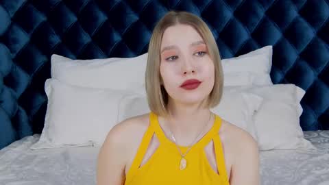 Snapshot of lililinn chatting on 02/21/25, 12:06 LiliLinn online show from 02/21/25, 12:06