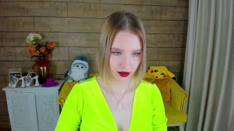 Snapshot of lililinn chatting on 02/26/25, 11:20 LiliLinn online show from 02/26/25, 11:20