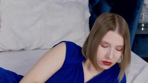 Snapshot of lililinn chatting on 02/27/25, 04:52 LiliLinn online show from 02/27/25, 04:52