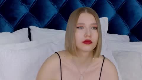 Snapshot of lililinn chatting on 02/27/25, 11:20 LiliLinn online show from 02/27/25, 11:20