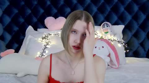 Snapshot of lililinn chatting on 03/03/25, 04:25 LiliLinn online show from 03/03/25, 04:25