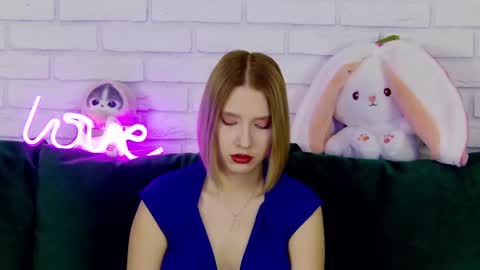 Snapshot of lililinn chatting on 03/07/25, 04:24 LiliLinn online show from 03/07/25, 04:24