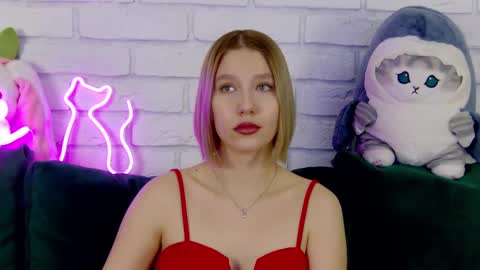 Snapshot of lililinn chatting on 03/12/25, 05:02 LiliLinn online show from 03/12/25, 05:02