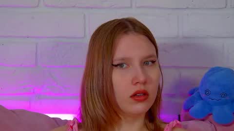 LiliLinn online show from 05/16/26, 04:42