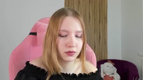 Snapshot of lililinn chatting on 08/03/26, 04:22 LiliLinn online show from 08/03/26, 04:22