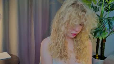 lililok101 online show from 11/06/25, 03:07