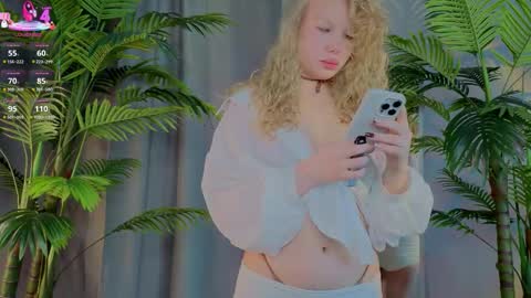 lililok101 online show from 11/18/25, 02:50