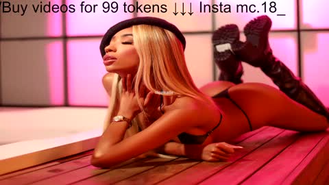 Snapshot of lilipinkette chatting on 12/20/24, 04:53 Lili online show from 12/20/24, 04:53